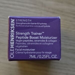 Ole Henriksen Strength Trainer Moisturizer in Purple